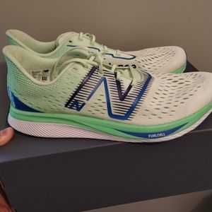 Mens New Balance Running Shoes Size 11